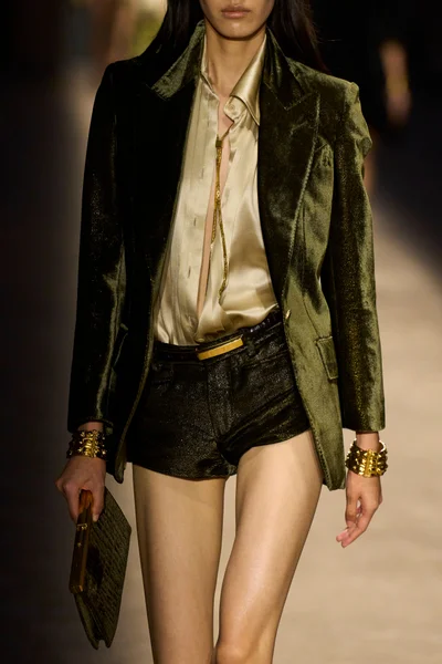 Look 123